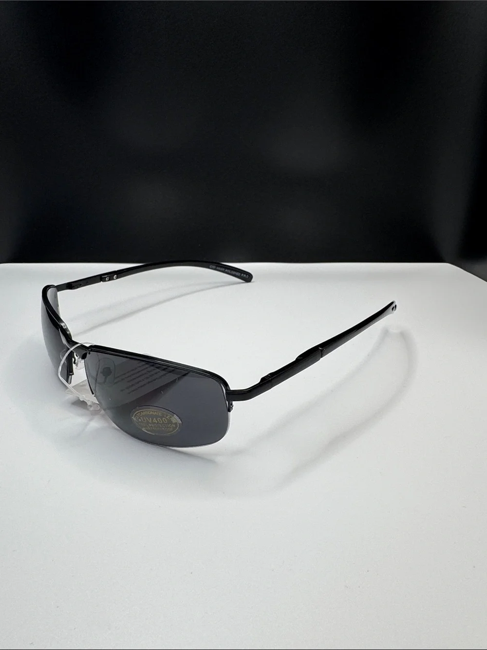 Men's Black plastic Frame Sunglasses - Sleek Lenses